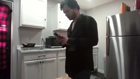 Snapshot of apocalypse_cream chatting on 18, 2, 2026 apocalypse_cream online show from 18, 2, 2026