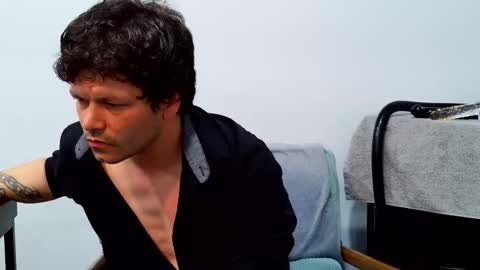 Snapshot of apocalypse_cream chatting on 2, 3, 2026 apocalypse_cream online show from 2, 3, 2026