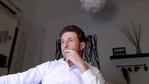 apollobest77 online show from 9, 1, 2025