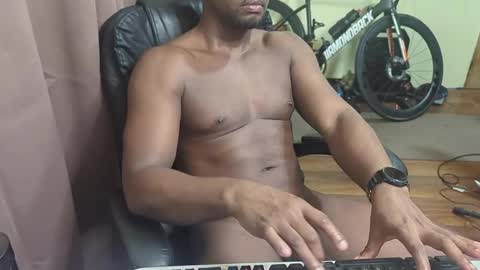 Snapshot of apollodarkmn chatting on 13, 4, 2026 apollodarkmn online show from 13, 4, 2026