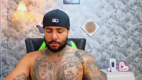 Snapshot of apolo_ryder chatting on 8, 4, 2026 APOLO online show from 8, 4, 2026