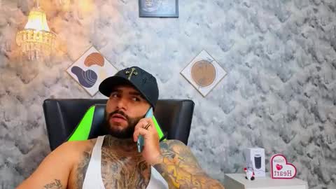 Snapshot of apolo_ryder chatting on 9, 4, 2026 APOLO online show from 9, 4, 2026
