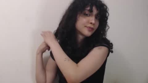 Snapshot of apolosbitch chatting on 25, 3, 2026 Nix online show from 25, 3, 2026