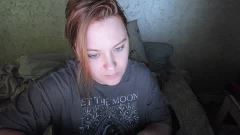 Snapshot of appleyummybuns chatting on 7, 2, 2026 appleyummybuns online show from 7, 2, 2026