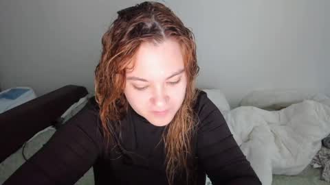 Snapshot of appleyummybuns chatting on 8, 6, 2026 appleyummybuns online show from 8, 6, 2026