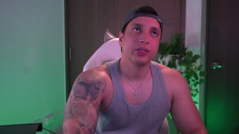 Snapshot of appolo_allen chatting on 10, 12, 2024 insta appolo master online show from 10, 12, 2024