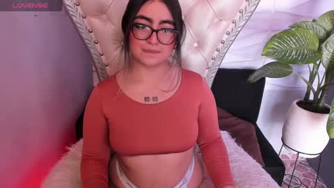 apprilfoxx online show from 13, 9, 2025