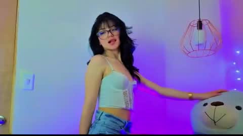 Snapshot of april_bennett chatting on 23, 6, 2026 online show from 23, 6, 2026