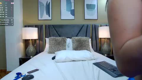 Snapshot of april_derricks chatting on 25, 6, 2026 April online show from 25, 6, 2026