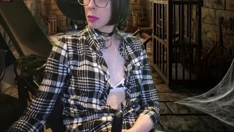 Snapshot of april_show_her chatting on 26, 2, 2025 April Strife online show from 26, 2, 2025