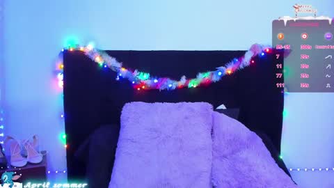 Snapshot of april_sommers chatting on 21, 12, 2024 April online show from 21, 12, 2024