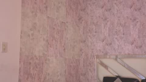 Snapshot of april_summer_ chatting on 24, 4, 2026 Isabella online show from 24, 4, 2026
