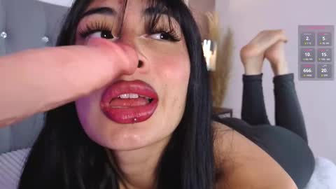 Snapshot of aprildeams chatting on 3, 11, 2025 Cris online show from 3, 11, 2025