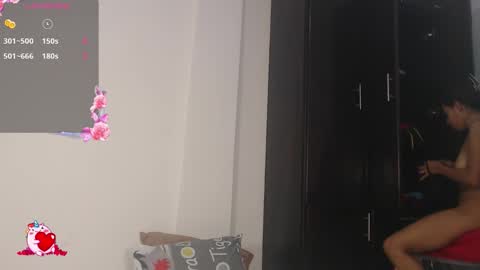 Snapshot of aprill7 chatting on 26, 11, 2025 online show from 26, 11, 2025