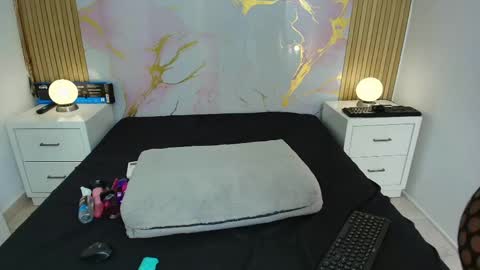 aprillross online show from 19, 3, 2026