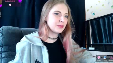 Snapshot of aqualen chatting on 18, 3, 2026 aqualen online show from 18, 3, 2026