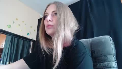 Snapshot of aqualen chatting on 27, 4, 2026 aqualen online show from 27, 4, 2026