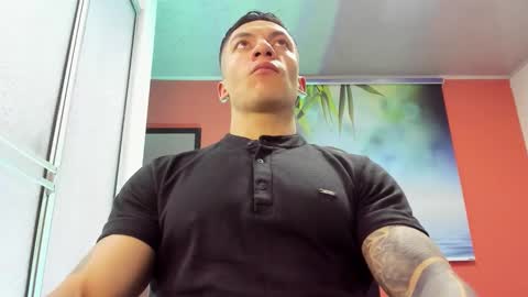 Snapshot of aquiles_51 chatting on 20, 12, 2025 Jonathan online show from 20, 12, 2025