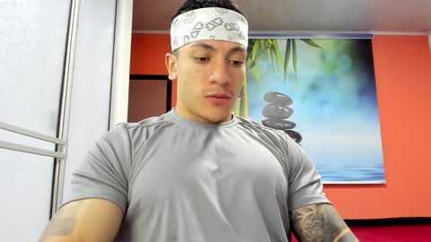 Snapshot of aquiles_51 chatting on 12, 2, 2026 Jonathan online show from 12, 2, 2026