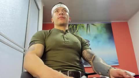 Snapshot of aquiles_51 chatting on 7, 3, 2026 Jonathan online show from 7, 3, 2026