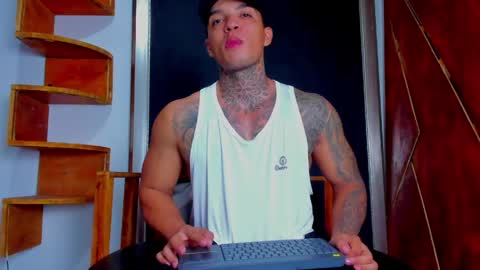 AquilesElpapi online show from 9, 4, 2026