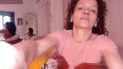 Nadia Cyel online show from 16, 2, 2025