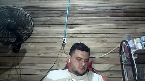 Snapshot of arcanguel_05 chatting on 5, 7, 2026 arcanguel 05 online show from 5, 7, 2026