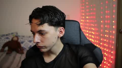 Snapshot of archi_love chatting on 5, 4, 2026 ARCHIBALDO online show from 5, 4, 2026