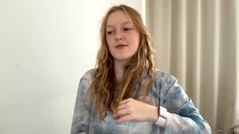 Snapshot of ardellleclair chatting on 24, 6, 2026 Ariana online show from 24, 6, 2026