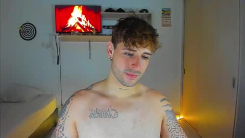Snapshot of ares_blue chatting on 9, 2, 2026 ares blue online show from 9, 2, 2026