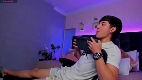 Ares online show from 2, 12, 2025