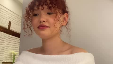 Snapshot of aresha_viree chatting on 15, 4, 2026 Aresha online show from 15, 4, 2026