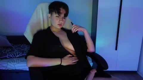 Snapshot of aresnoir chatting on 22, 4, 2026 AresNoir online show from 22, 4, 2026