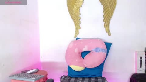 Snapshot of arhyanna_white chatting on 5, 4, 2026 Sofia thomson online show from 5, 4, 2026