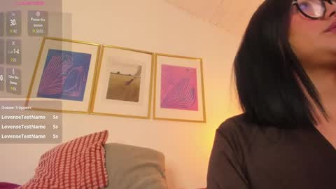 Snapshot of ari_rose_dh chatting on 14, 4, 2026 ARI online show from 14, 4, 2026