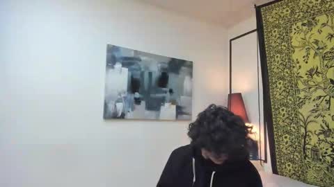 aria y orien  online show from 28, 11, 2025