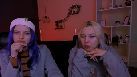 Snapshot of aria_blaze_ chatting on 29, 3, 2026 aria_blaze_ online show from 29, 3, 2026