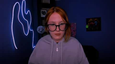 Snapshot of aria_glow chatting on 29, 3, 2026 Aria online show from 29, 3, 2026