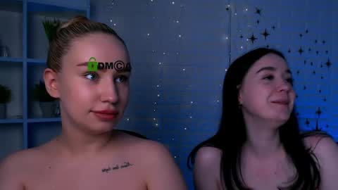 Snapshot of aria_glow chatting on 15, 4, 2026 Aria online show from 15, 4, 2026