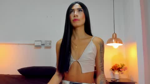 Snapshot of aria_millers1 chatting on 8, 4, 2026 aria_millers1 online show from 8, 4, 2026