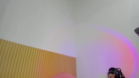 Snapshot of aria_millers_ chatting on 27, 2, 2026 Aria Millers online show from 27, 2, 2026