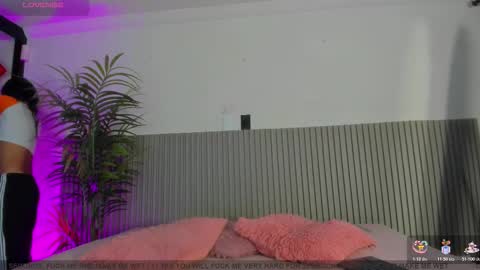 Snapshot of aria_millers_ chatting on 2, 3, 2026 Aria Millers online show from 2, 3, 2026