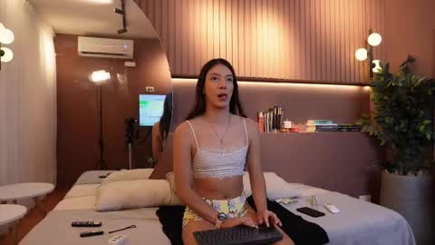 Snapshot of ariaa_isabell chatting on 22, 9, 2025 Ariaa online show from 22, 9, 2025