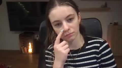 Snapshot of ariacreazy chatting on 5, 12, 2024 AriaCreazy online show from 5, 12, 2024