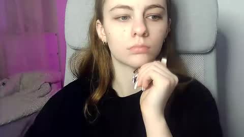 Snapshot of ariacreazy chatting on 4, 2, 2025 AriaCreazy online show from 4, 2, 2025