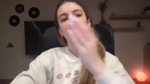 Snapshot of ariacreazy chatting on 11, 2, 2025 AriaCreazy online show from 11, 2, 2025