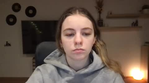 Snapshot of ariacreazy chatting on 28, 2, 2025 AriaCreazy online show from 28, 2, 2025