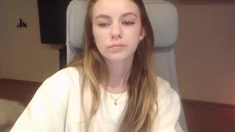 Snapshot of ariacreazy chatting on 20, 10, 2025 AriaCreazy online show from 20, 10, 2025