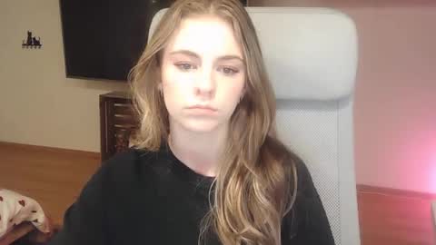 Snapshot of ariacreazy chatting on 9, 11, 2025 AriaCreazy online show from 9, 11, 2025