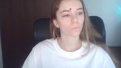 Snapshot of ariacreazy chatting on 8, 7, 2026 AriaCreazy online show from 8, 7, 2026